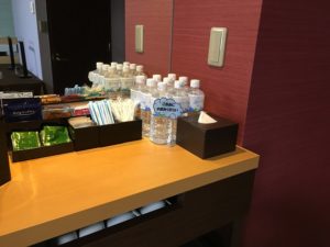 メトロポリタン自習室お水や飲み物